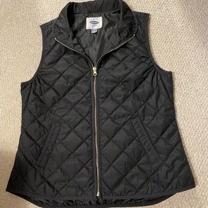 Black Old Navy Women’s Quilted Vest
